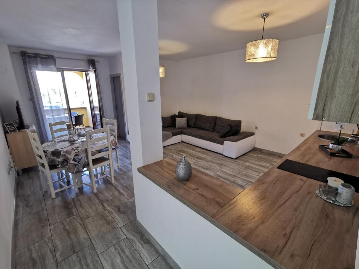 Apartments Lea 2 Малинська Екстер'єр фото